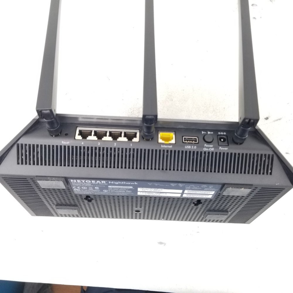 Netgear Nighthawk AC1900 Smart WiFi Router Model R7000 Black Super Fast Gaming - Picture 7 of 7